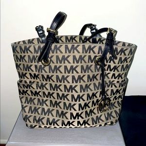 MK purse